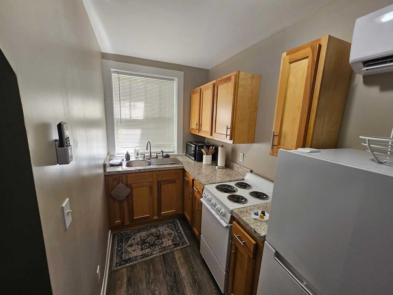 525 E Manning St #1 - Photo 2 of 9
