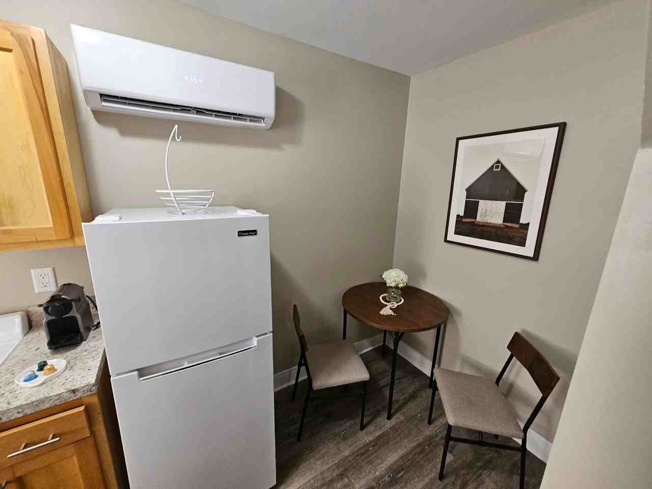 525 E Manning St #1 - Photo 3 of 9