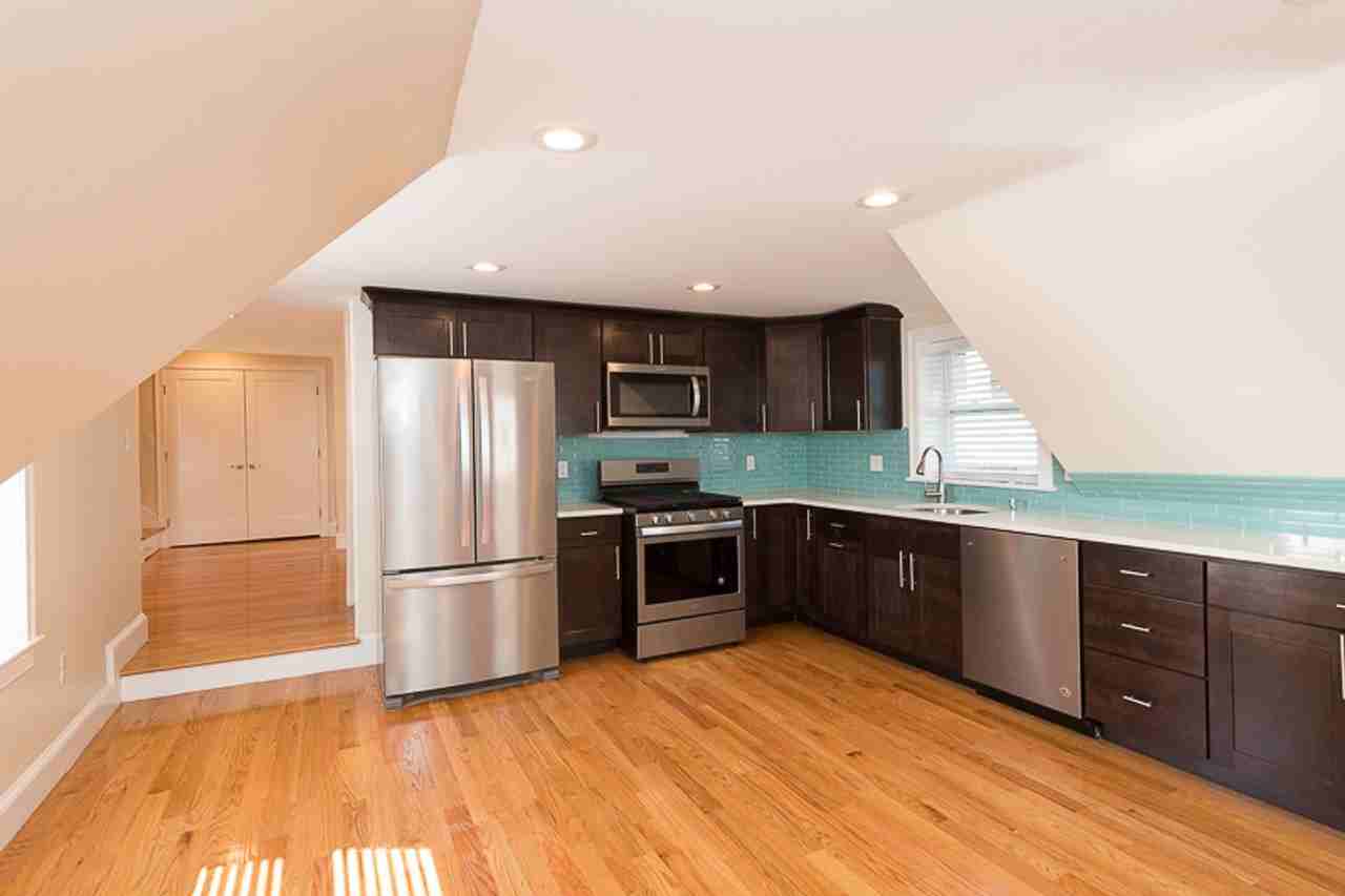 11 Rock Valley Ave #2