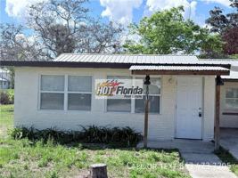 featured image of 801 N Anoka Ave