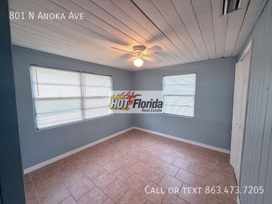 801 N Anoka Ave - Photo 5 of 14
