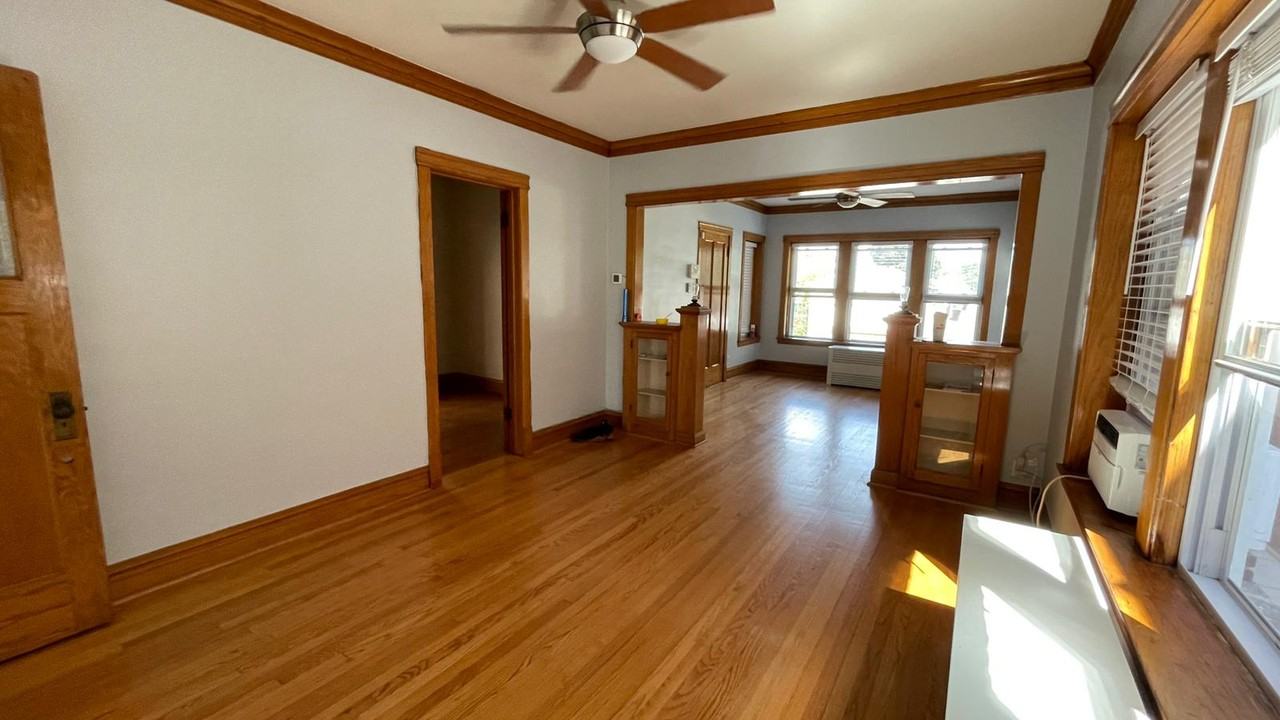 2314 N Laramie Ave #1 - Photo 3 of 6