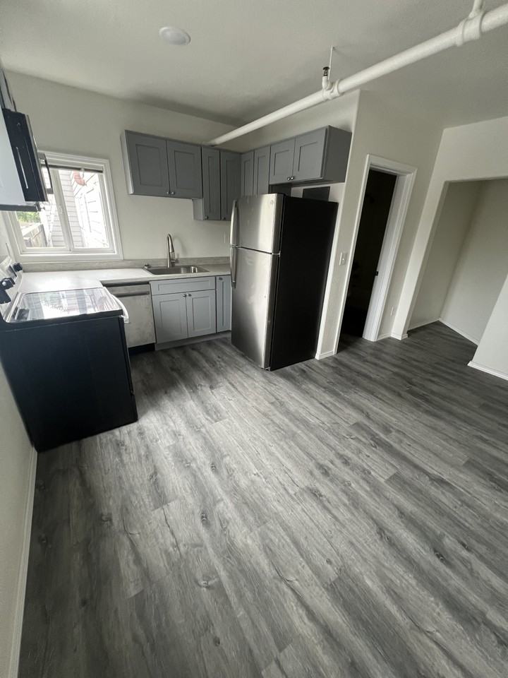 411 Mission St. - Photo 6 of 8