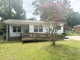 featured image of 221 Shirley Dr #1