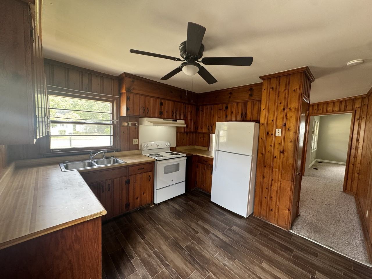 221 Shirley Dr #1 - Photo 7 of 19