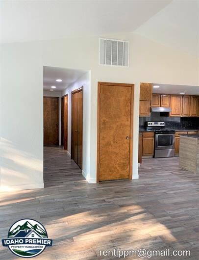 512 Kearney Pl #1 - Photo 4 of 38