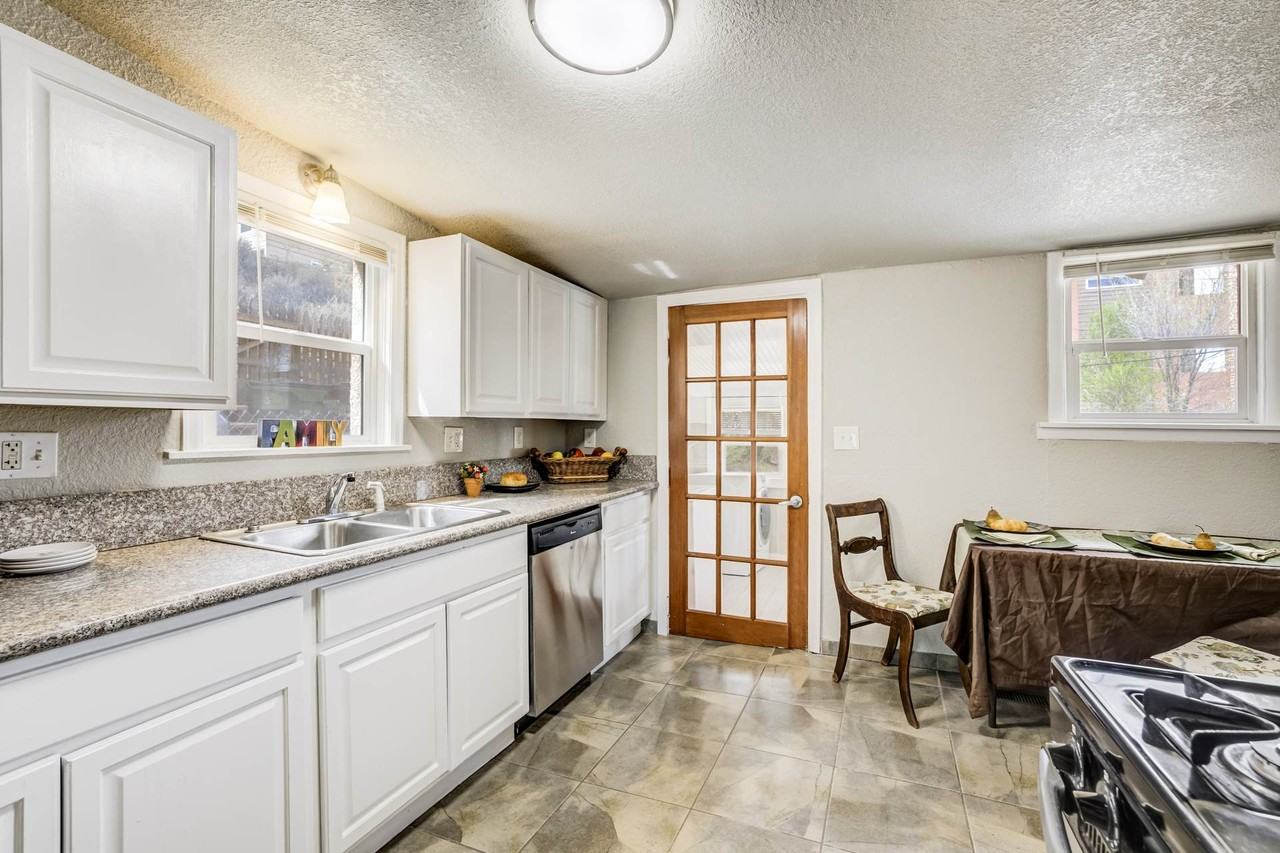 542 W Boulder St #1 - Photo 7 of 24