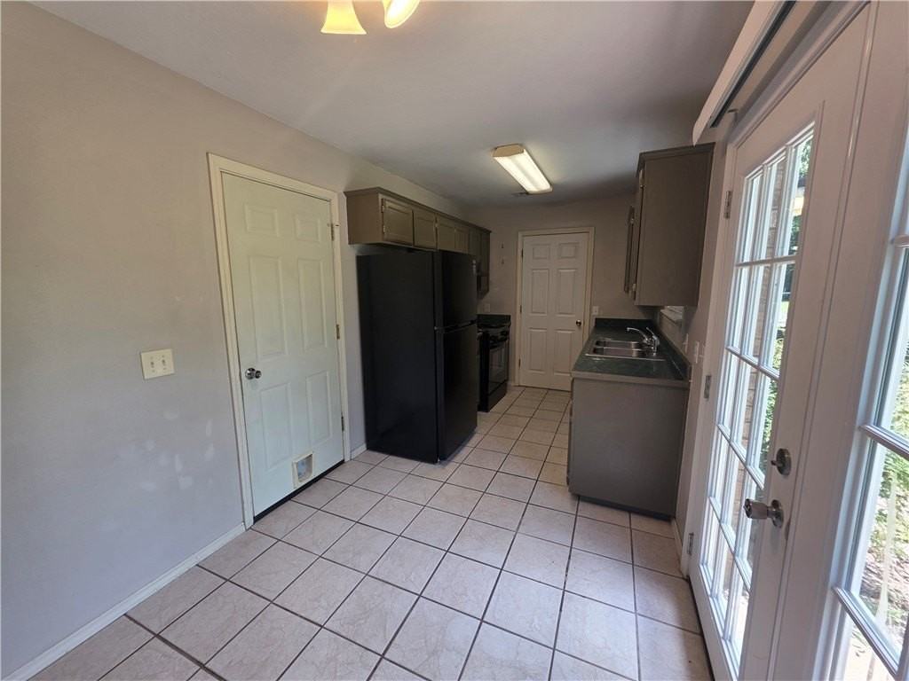 38 Burnett Cir - Photo 4 of 17