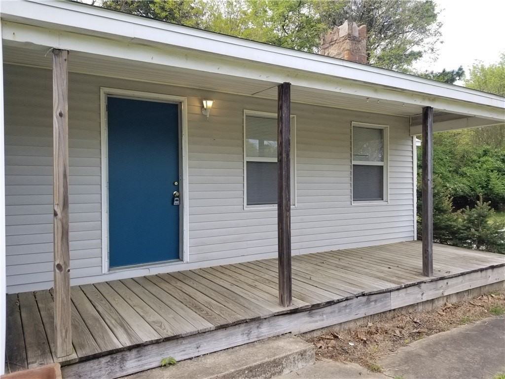 1511 N Old Wire Rd - Photo 3 of 11