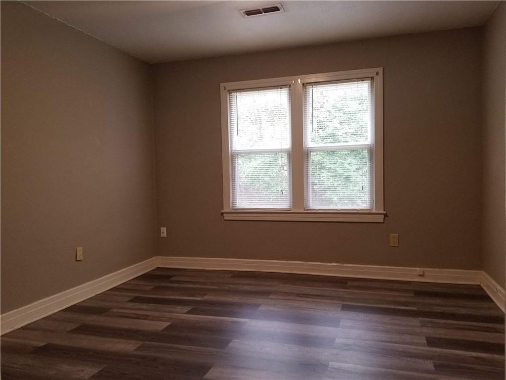 1511 N Old Wire Rd - Photo 5 of 11