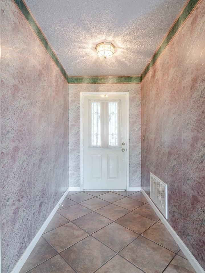 1005 N Flamingo Rd - Photo 3 of 28