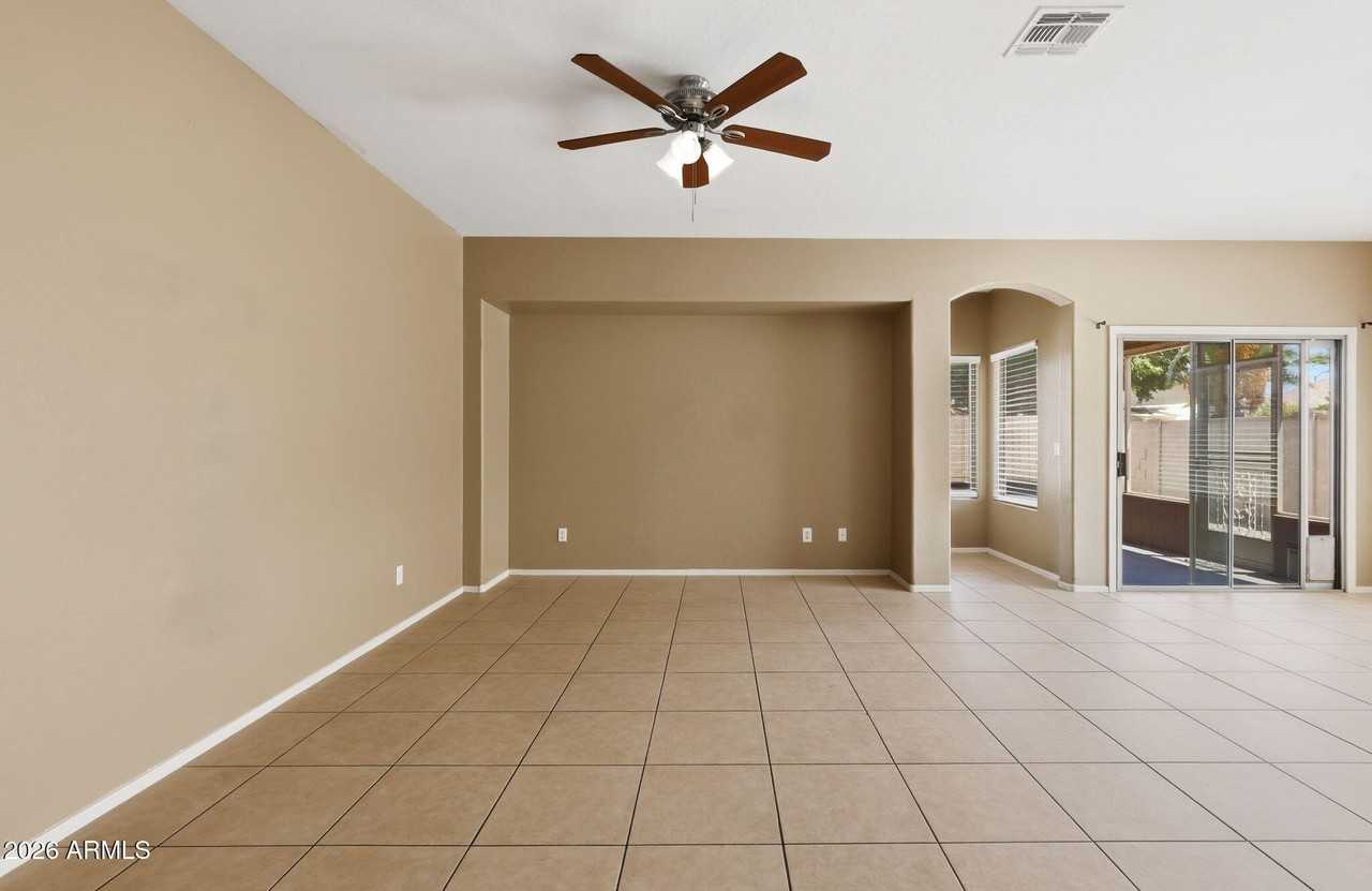 12910 W Corrine Dr - Photo 3 of 22