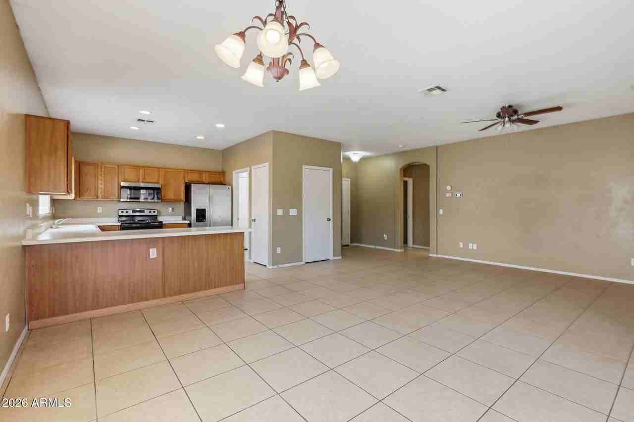 12910 W Corrine Dr - Photo 4 of 22