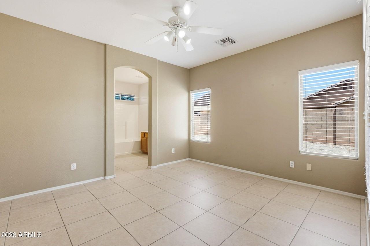 12910 W Corrine Dr - Photo 5 of 22