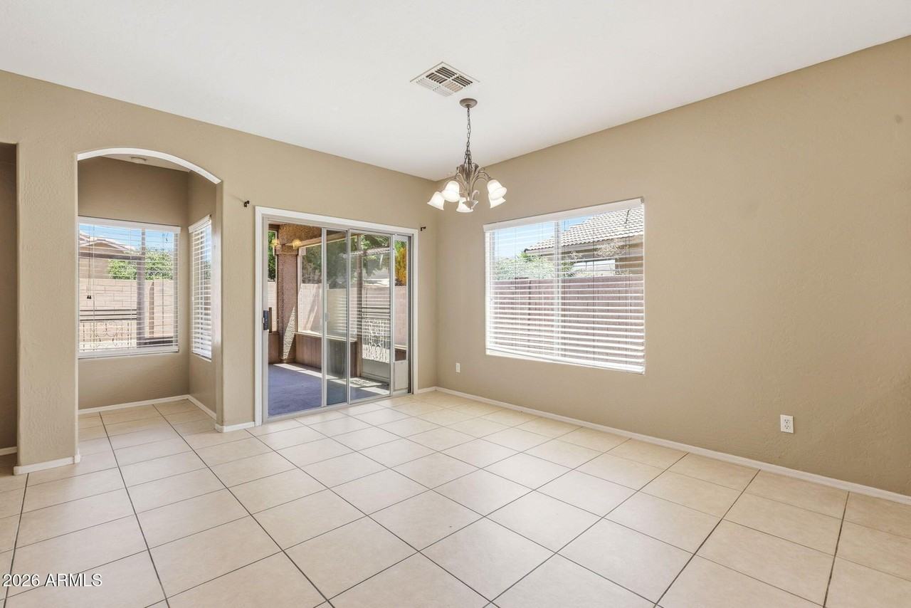 12910 W Corrine Dr - Photo 7 of 22