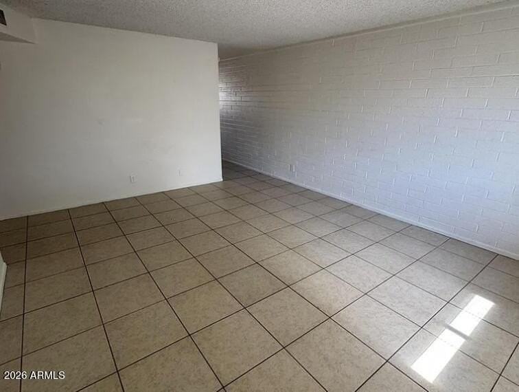 10831 N 18th Ave #1 - Photo 7 of 11