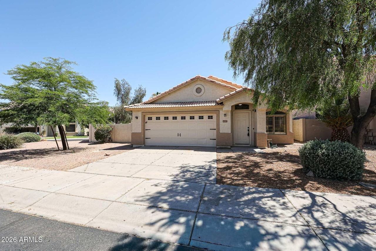 4047 E Jojoba Rd - Photo 3 of 41
