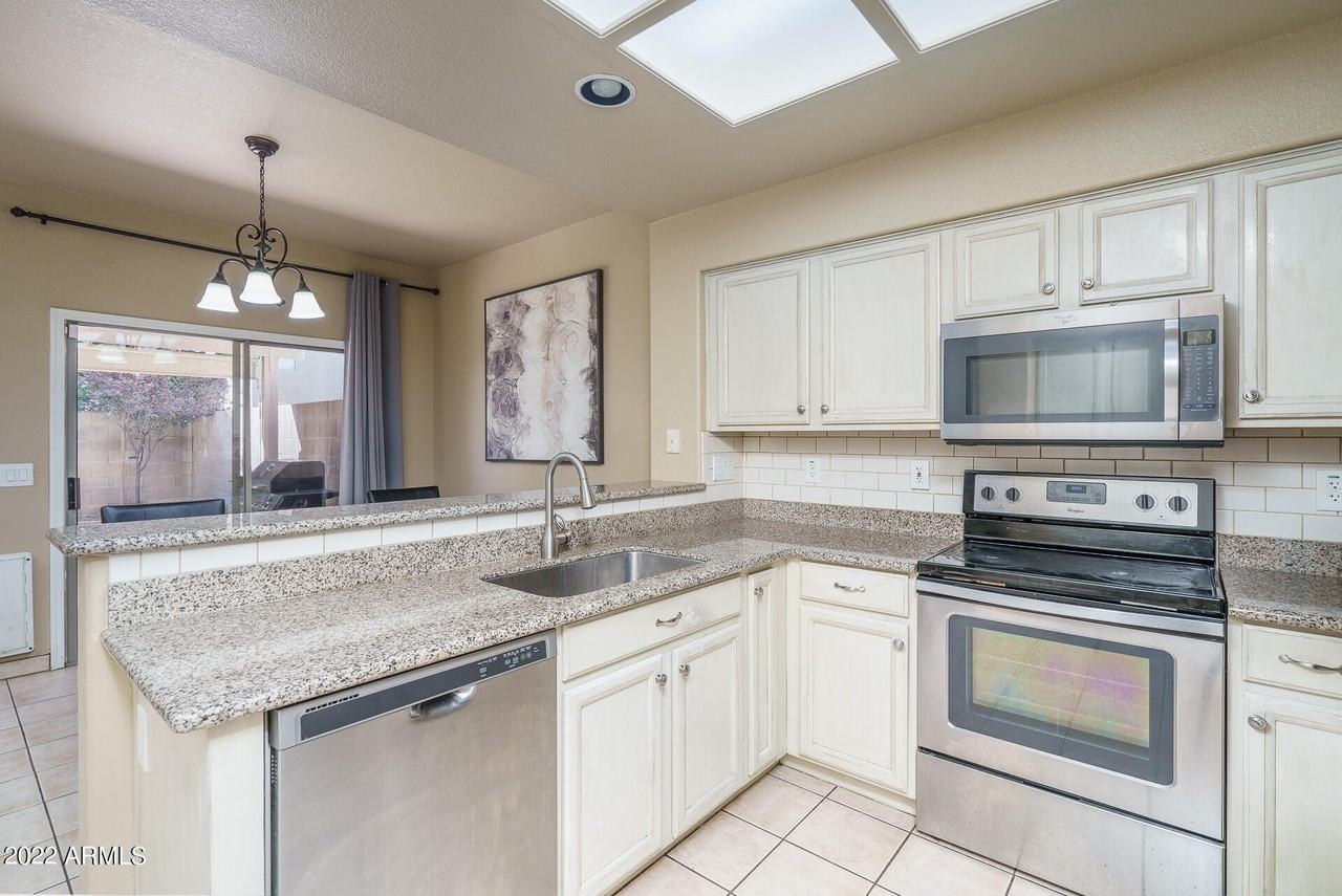1315 W Escuda Rd - Photo 6 of 22