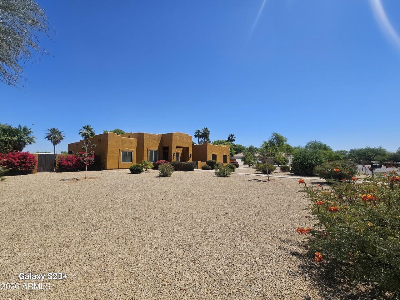 5118 W Winston Dr - Photo 4 of 36