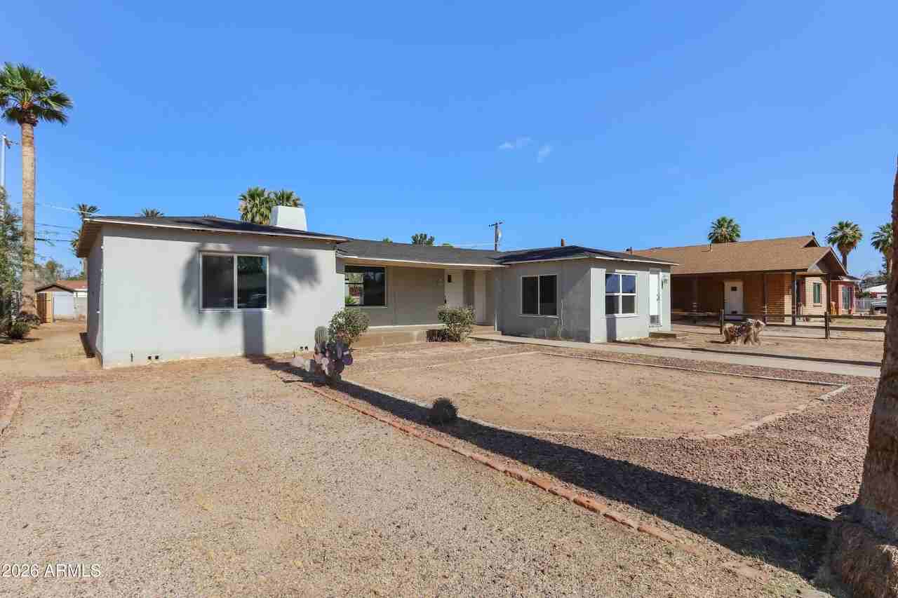 919 N Gilbert Ave - Photo 2 of 26