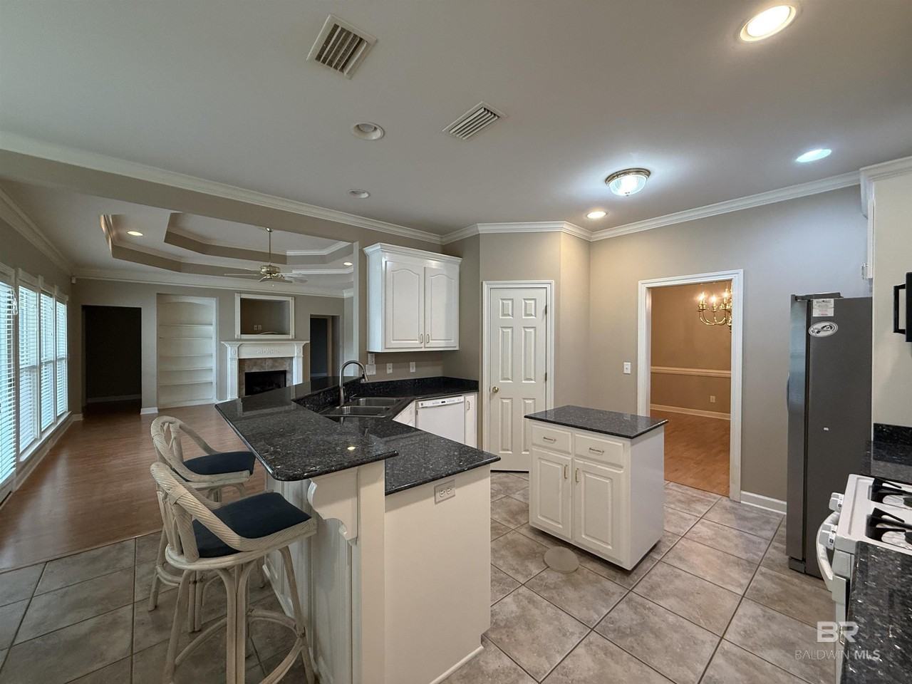 9090 Pleasant Rd - Photo 6 of 24