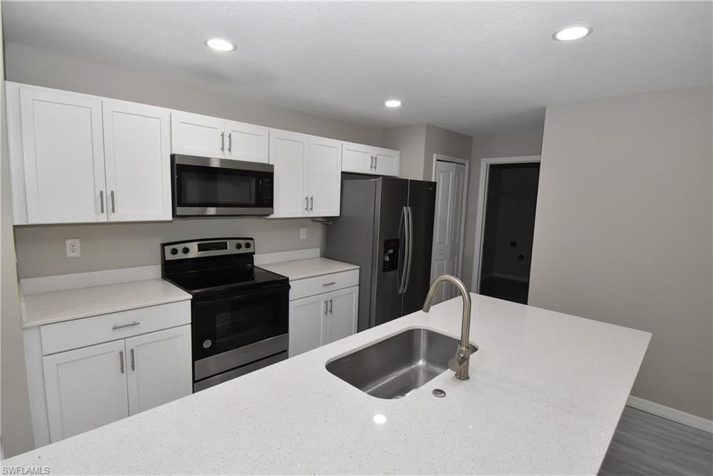 1544 Waldorf Dr - Photo 3 of 24
