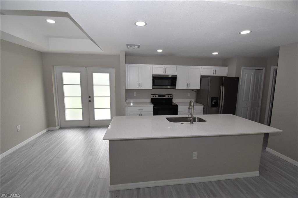 1544 Waldorf Dr - Photo 4 of 24