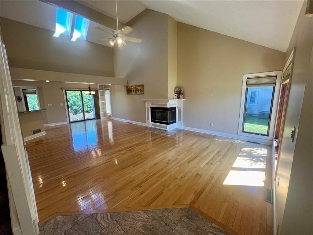 Hayfield Way - Photo 2 of 11