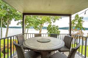 featured image of 4328 Lakeshore Ln #202