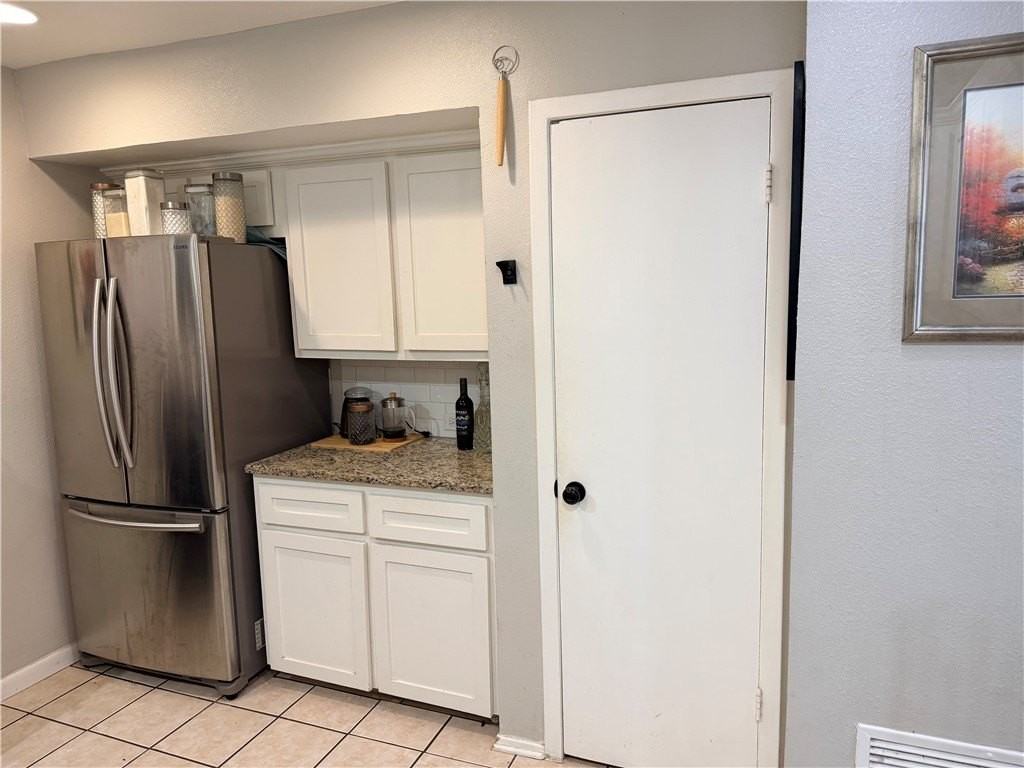 14313 Goldfish St - Photo 5 of 15