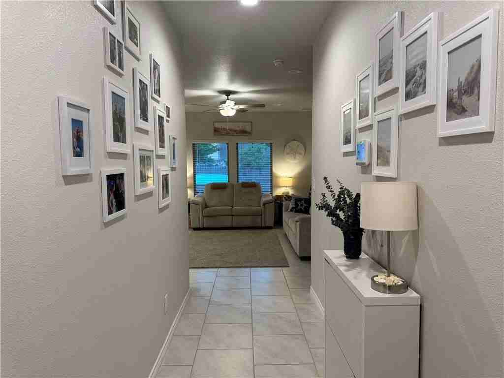 3946 Jayden Dr - Photo 2 of 9