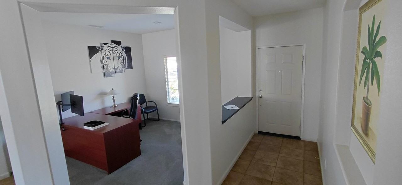 1523 Bryan St - Photo 7 of 50