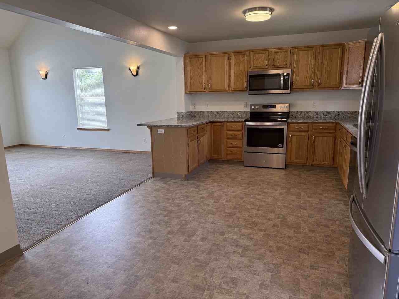 991 Mill St #991 - Photo 7 of 33