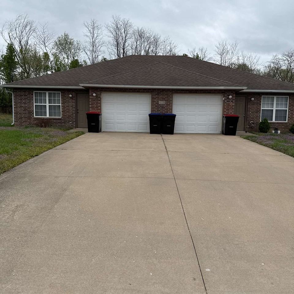 409 Blake Anthony Dr #A