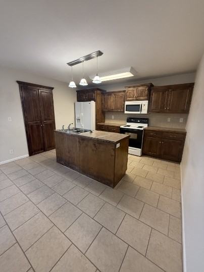 1110 Kimmy Ln #B - Photo 4 of 12