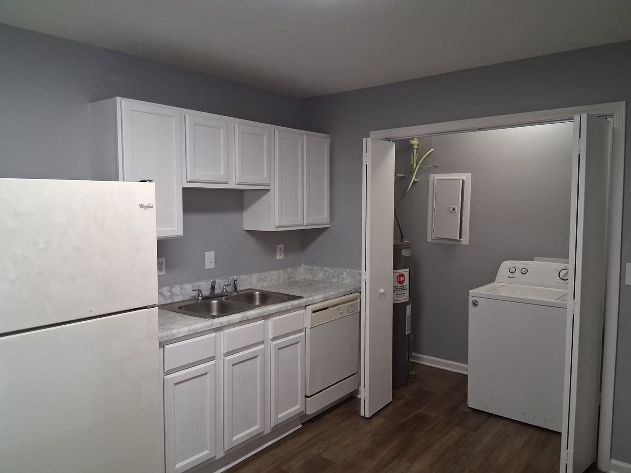 209 E Wilson St #1 - Photo 7 of 16