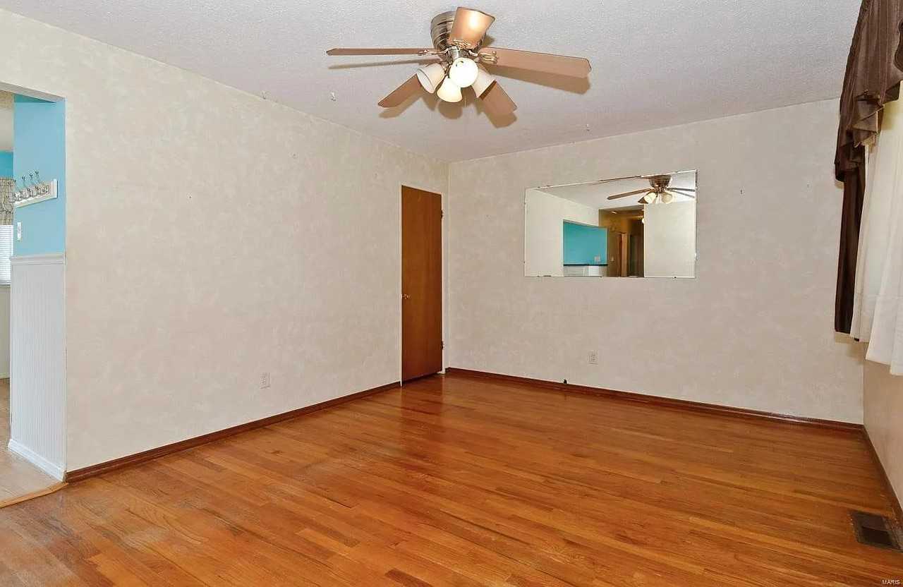 980 Manresa Ln #1 - Photo 2 of 40