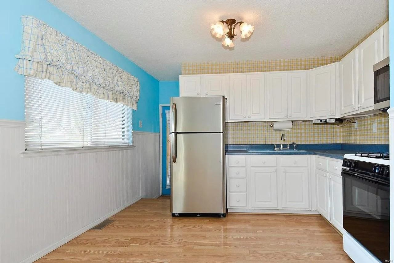 980 Manresa Ln #1 - Photo 4 of 40
