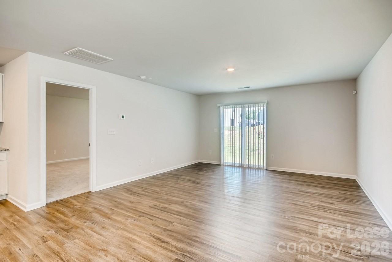 3177 Treyson Dr - Photo 3 of 12