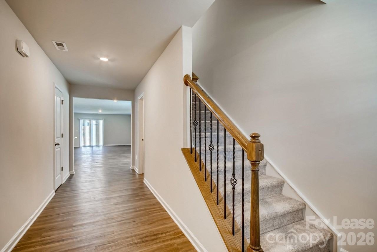 3177 Treyson Dr - Photo 5 of 12