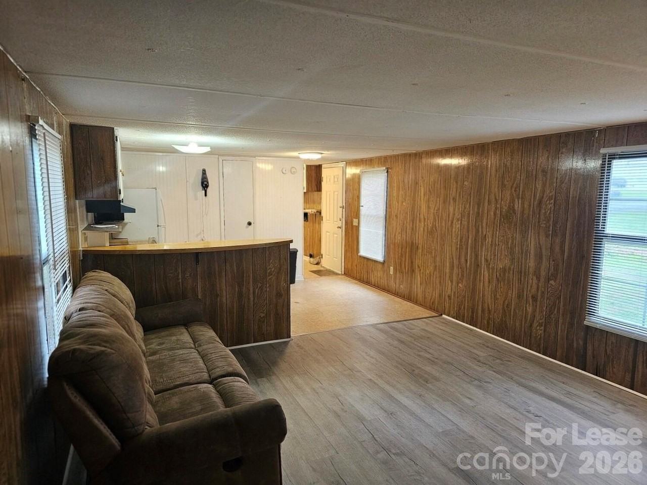 2390 Skyview Ln - Photo 5 of 15