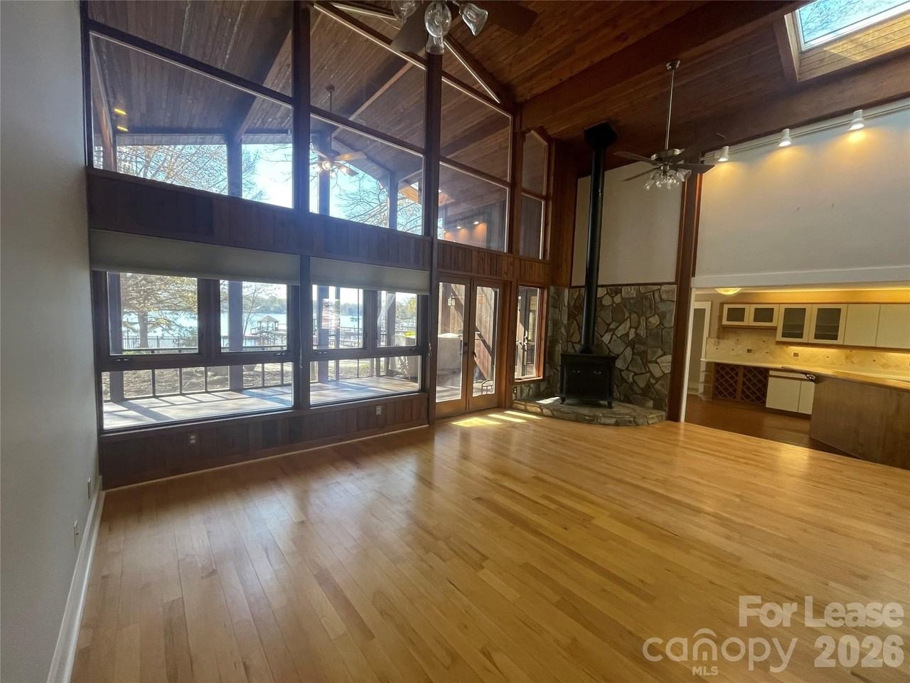 8788 Graham Rd - Photo 6 of 30