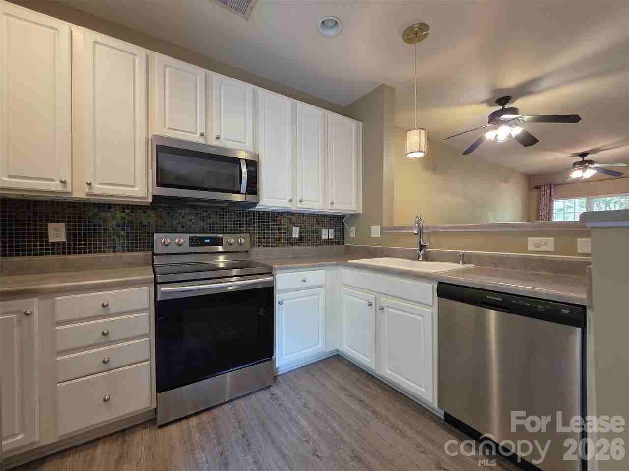 15417 Tully House Ct - Photo 5 of 19