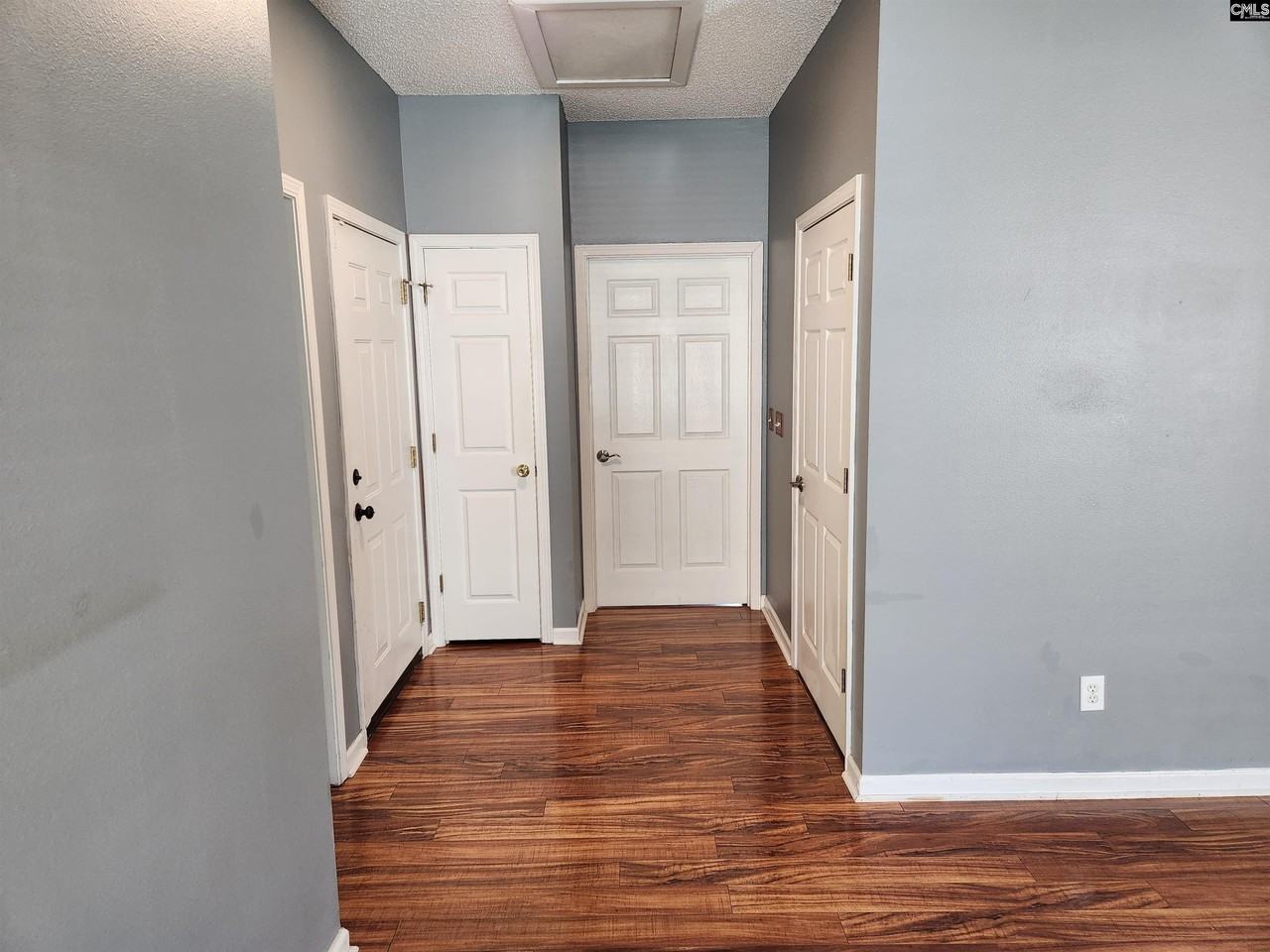 1 Willow Hurst Ct - Photo 2 of 17