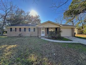 305 Millcreek Dr - Photo 1 of 1