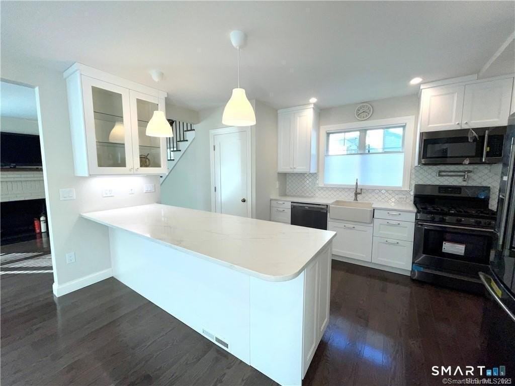 49 Midland Ave - Photo 5 of 16