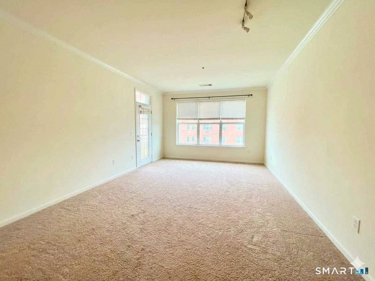 850 E Main St #430 - Photo 5 of 25