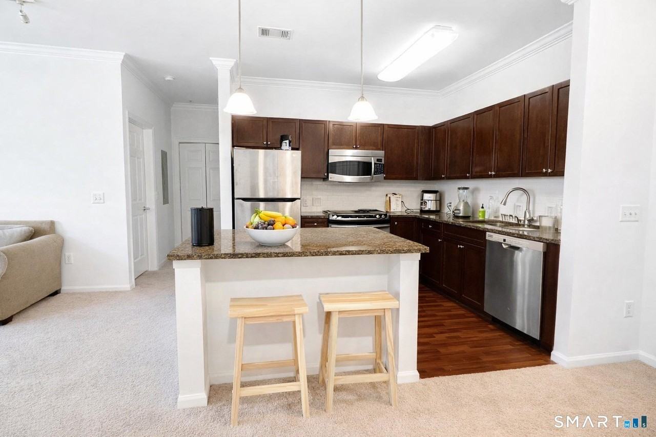 850 E Main St #430 - Photo 7 of 25