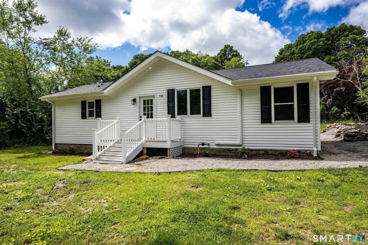 115 Shore Dr - Photo 2 of 24