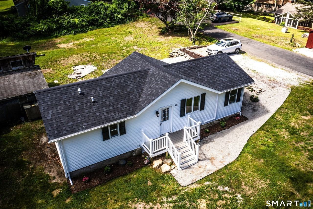 115 Shore Dr - Photo 4 of 24